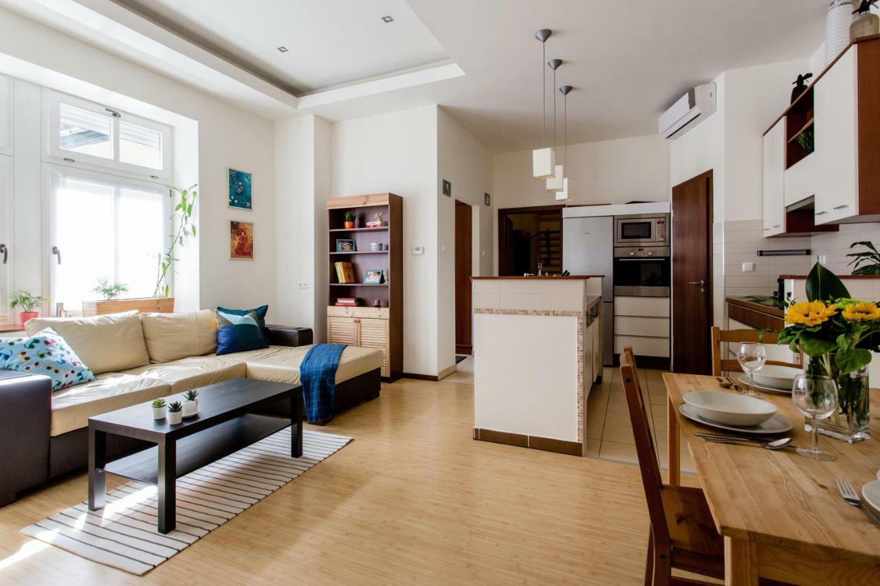 Ferienwohnung Downtown Delight Near The Basilica Budapest Exterior foto